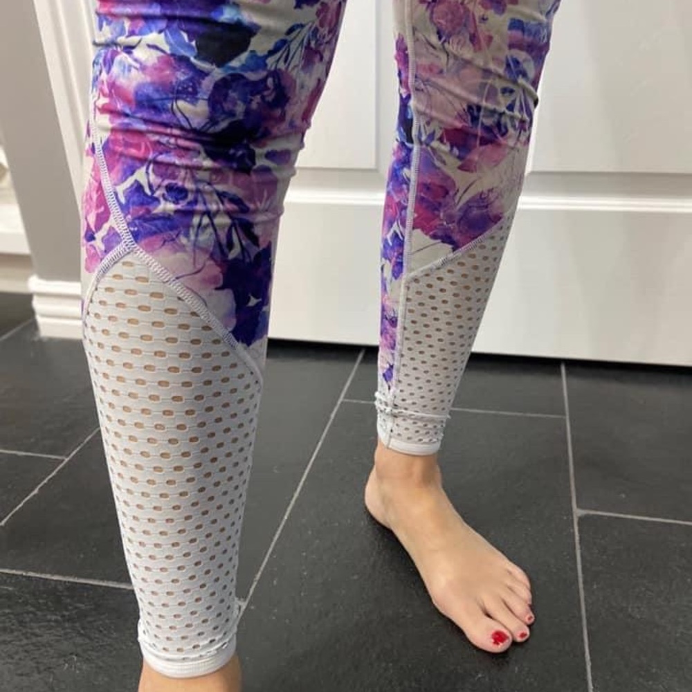 LORNA JANE LEGGINGS